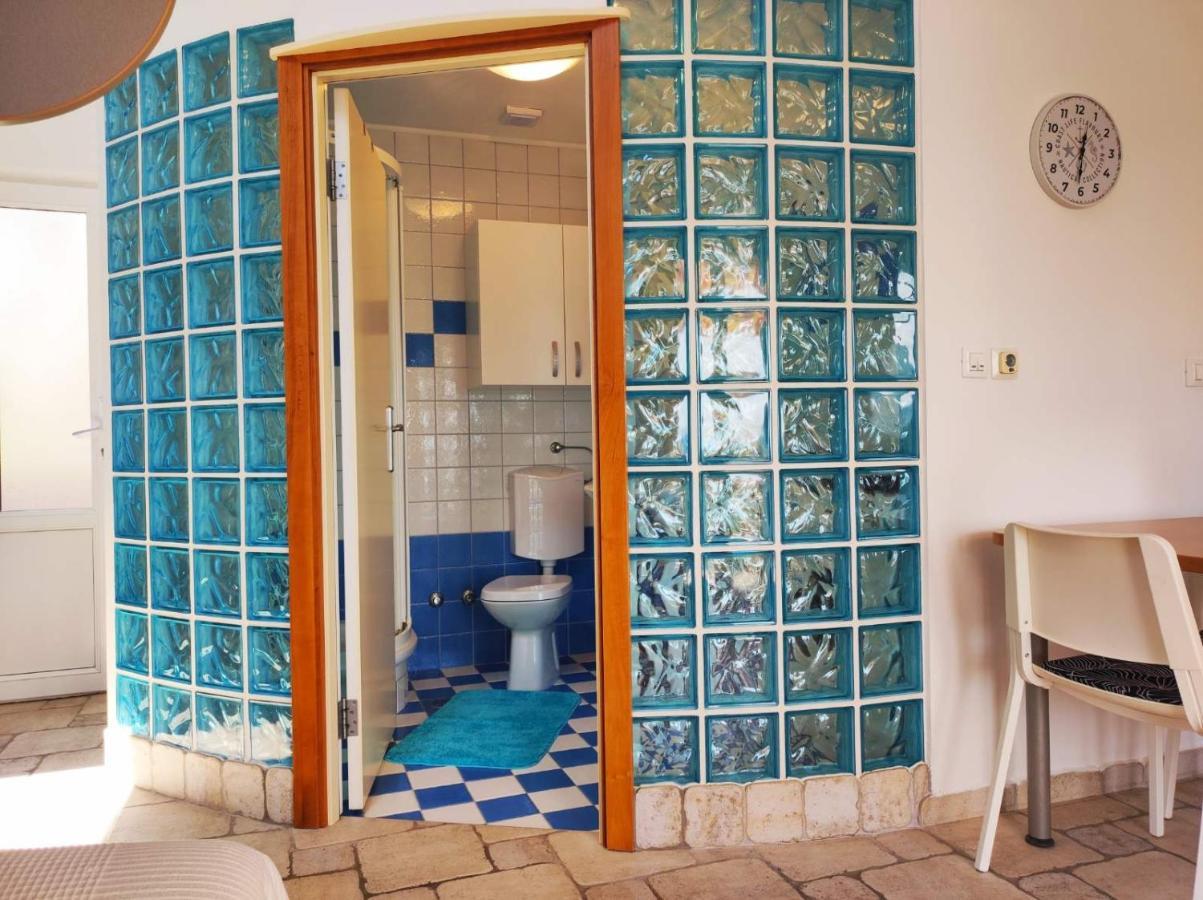 Lavanda Apartment Кърк Екстериор снимка