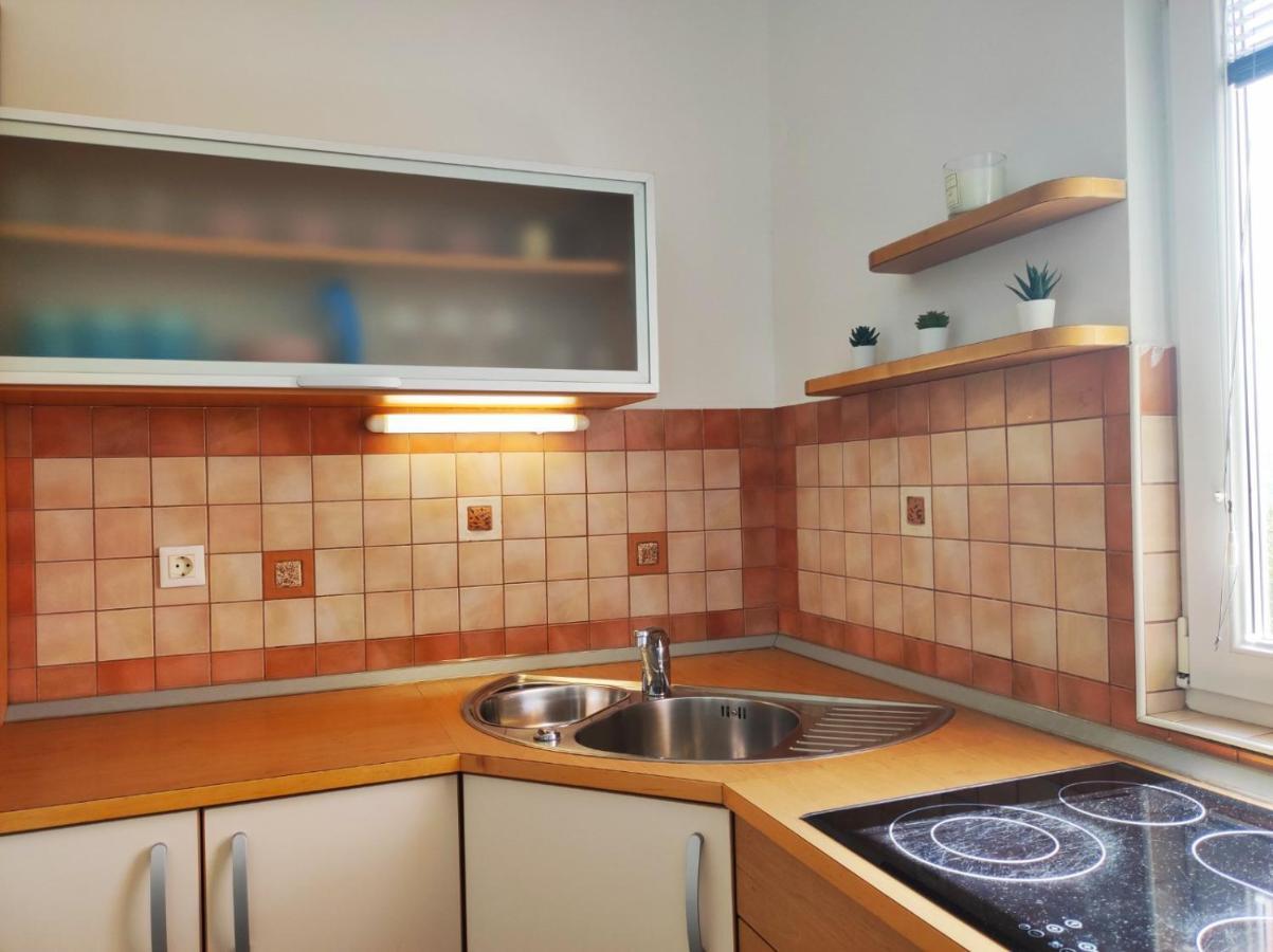 Lavanda Apartment Кърк Екстериор снимка