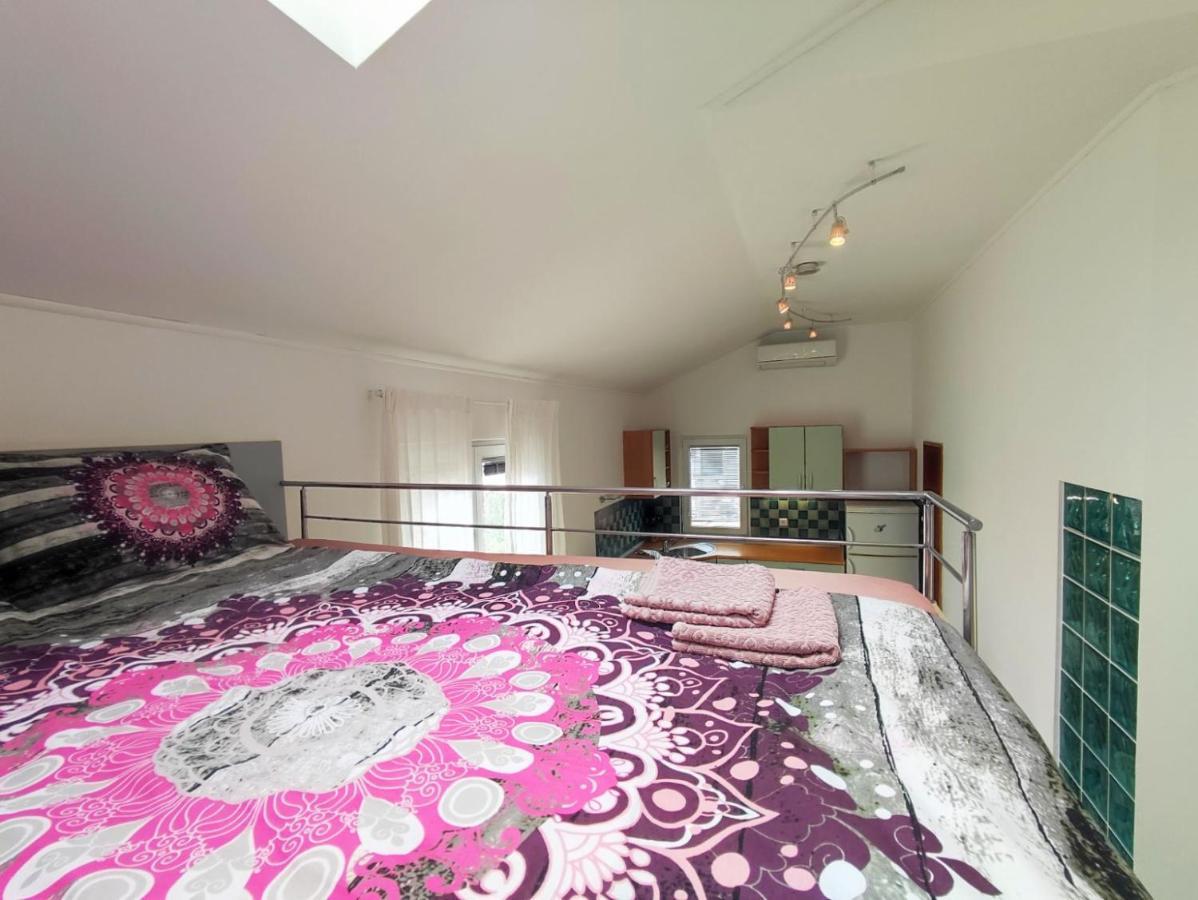 Lavanda Apartment Кърк Екстериор снимка
