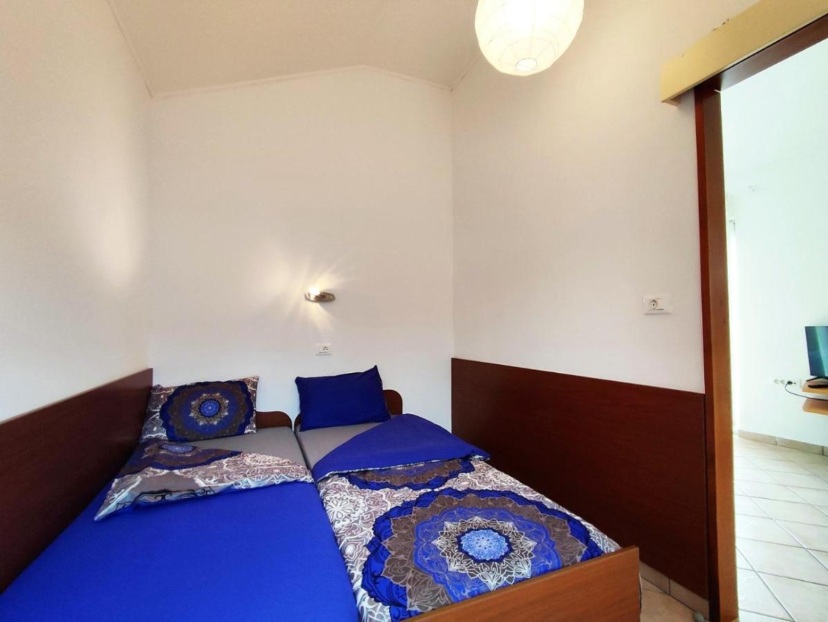 Lavanda Apartment Кърк Екстериор снимка